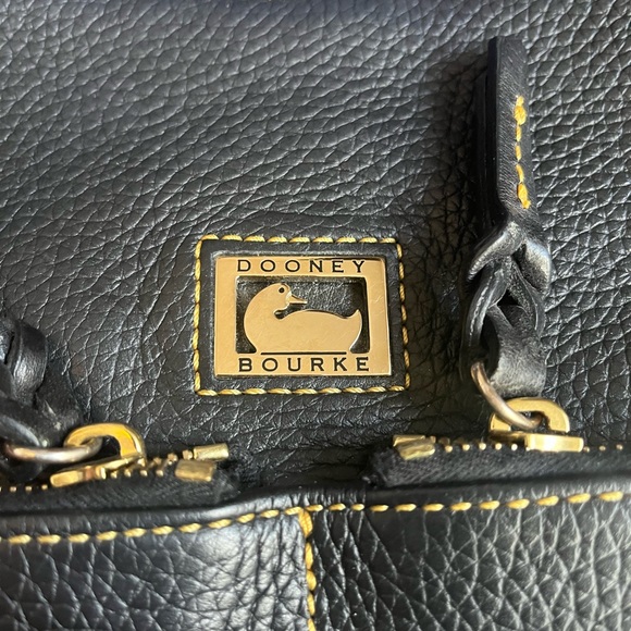 Dooney & Bourke black leather purse - Picture 3 of 15